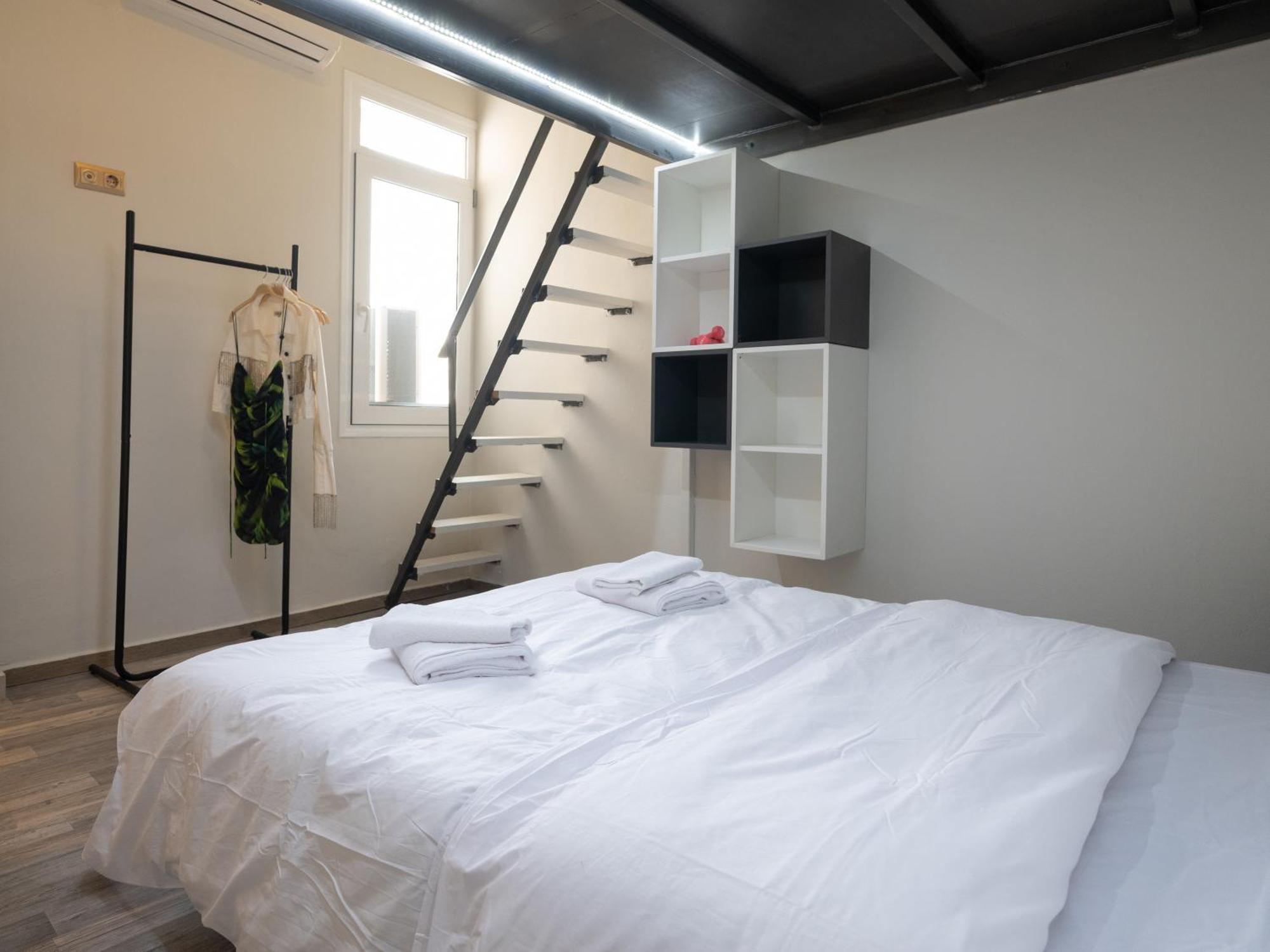 Loft 038 Center